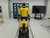 又一家上海公司开始交付人形机器人，但成批进厂尚需时日