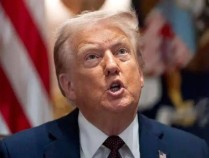 特朗普就台湾问题罕见表态,还主动公布访华行程,看来是真急了